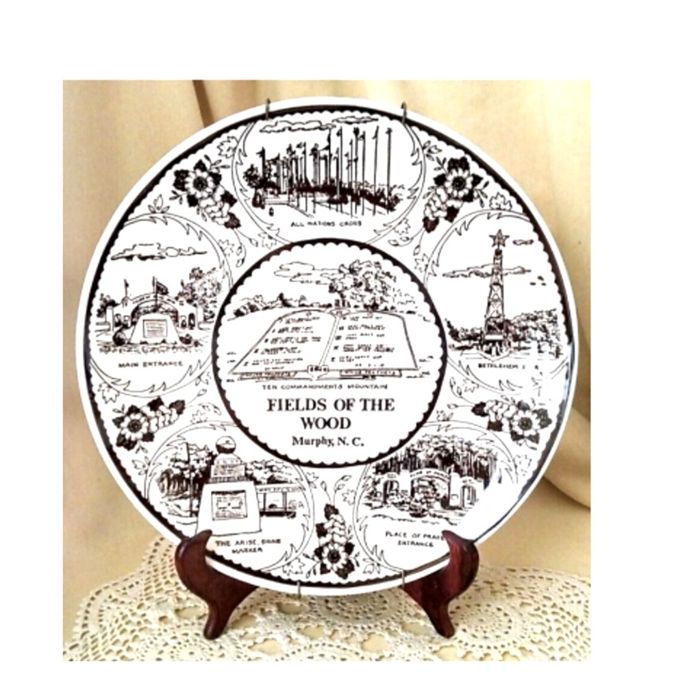 Vintage, decorative, “Fields of the Wood” Murphy NC, collectible plate